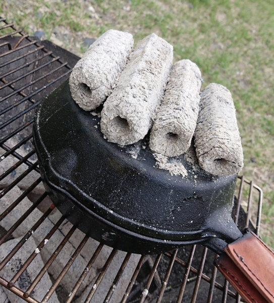 キャンプでピザ窯の代用になるグッズ3選 美味しくピザを焼く方法 ごそだてブログ